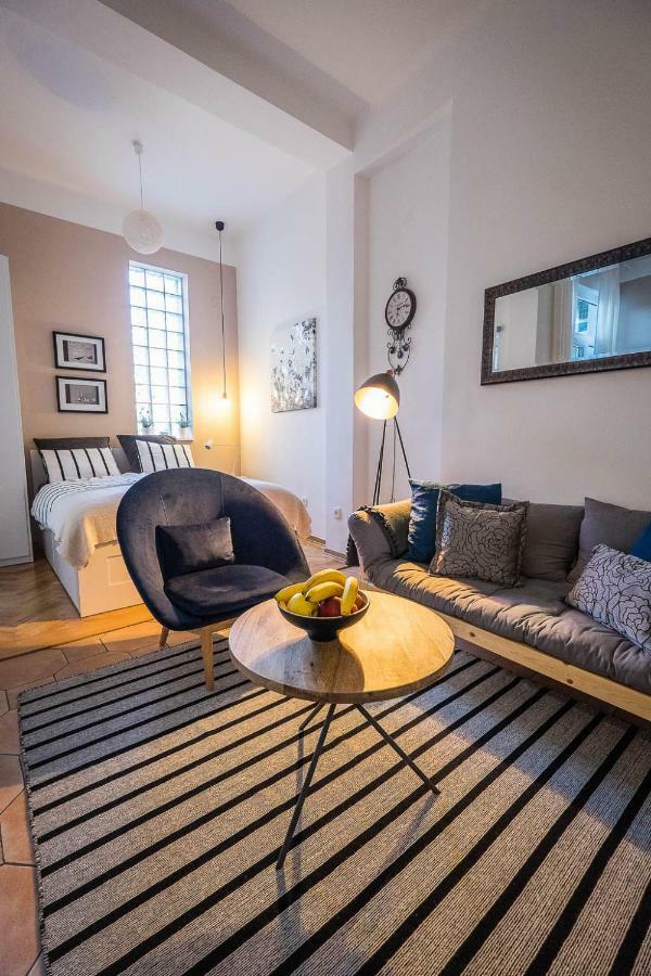 זאגרב Caelestis Rustic Studio מראה חיצוני תמונה